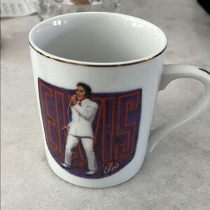 Elvis Presley Vintage 1985 Nostalgia Collection Don’t be Cruel Mug w Gold Trim
